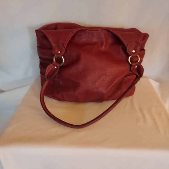 Womans Burgundy Handbag - Picture 8 of 9